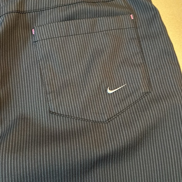 Ladies NIKE GOLF TOUR PERFORMANCE DRI FIT SKIRT - Picture 4 of 4